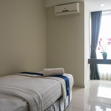 Sky Hotel Kota Kinabalu Exteriör bild