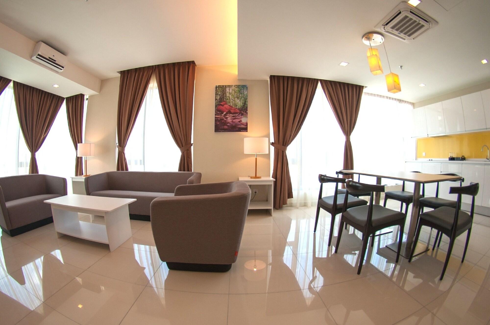 Sky Hotel Kota Kinabalu Exteriör bild
