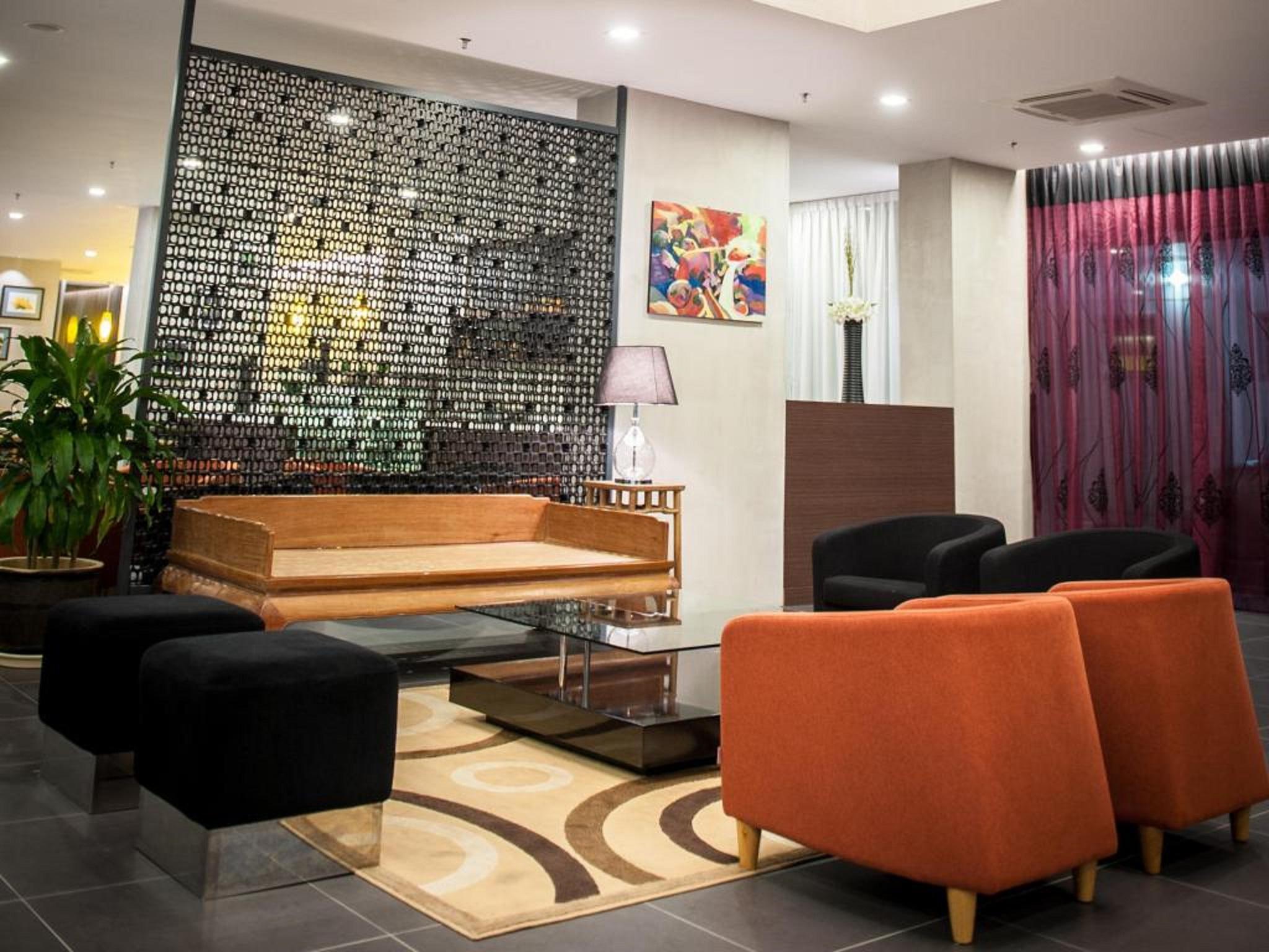 Sky Hotel Kota Kinabalu Exteriör bild