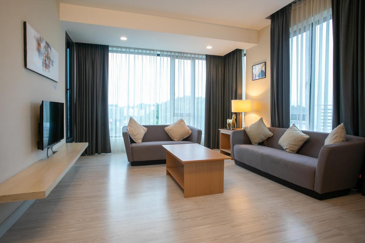 Sky Hotel Kota Kinabalu Exteriör bild