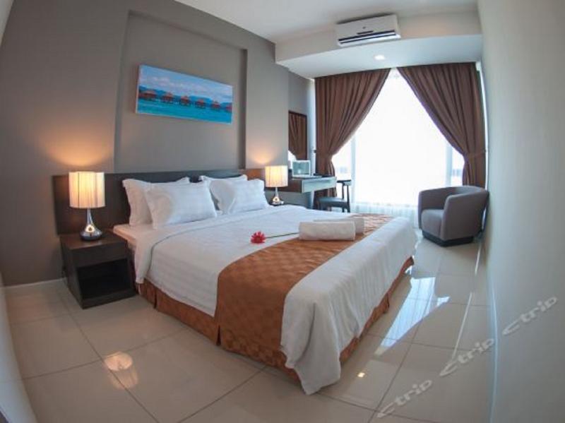 Sky Hotel Kota Kinabalu Exteriör bild